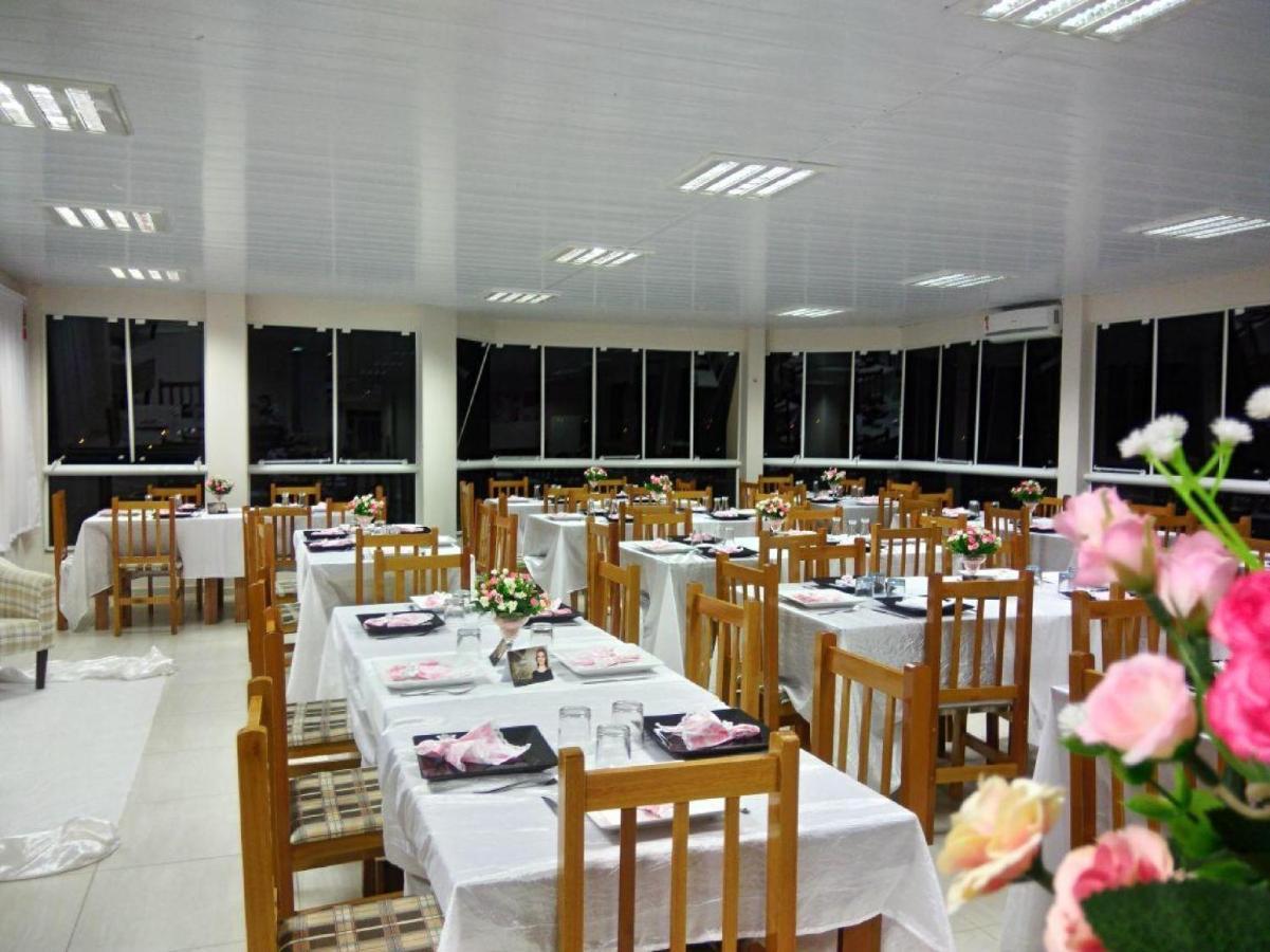 Oyo Hotel Farol Жуасаба Экстерьер фото